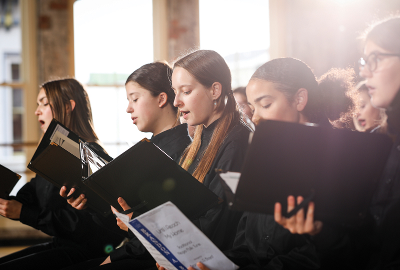 The May Festival Youth Chorus during rehearsal in 2024, Jason Alexander Holmes directing. (Credit: Mark Lyons)